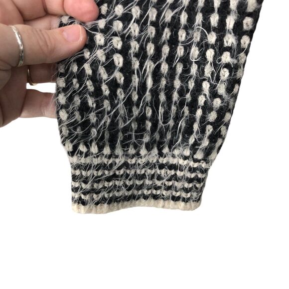 Neiman Marcus Cardigan Open Front, Belted Sweater Hoodie, Eyelash Fabric, sz  L - Picture 6 of 10